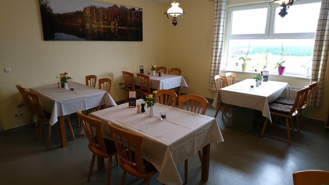 Gasthaus Zur Hecke Шенефельд Екстер'єр фото